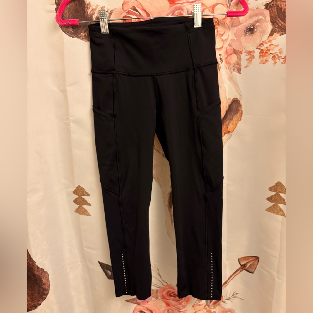 Size 4 lululemon Black High-Waisted capris